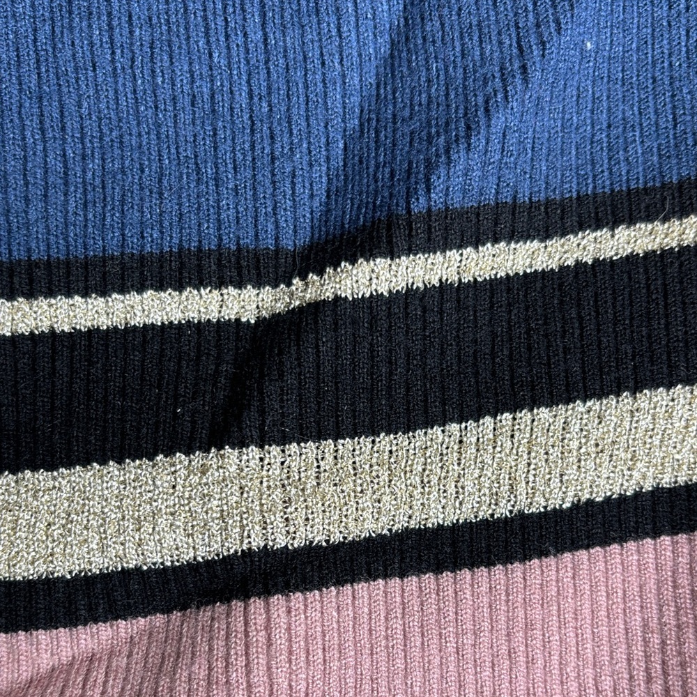 Cupcakes and Cashmere Nadria Sweater - Picture 8 of 8